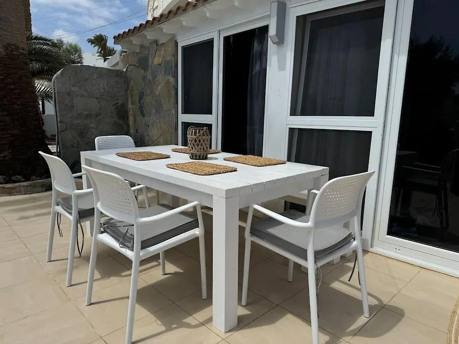 Beach Front House 'Casa Neen' Corralejo Espanha